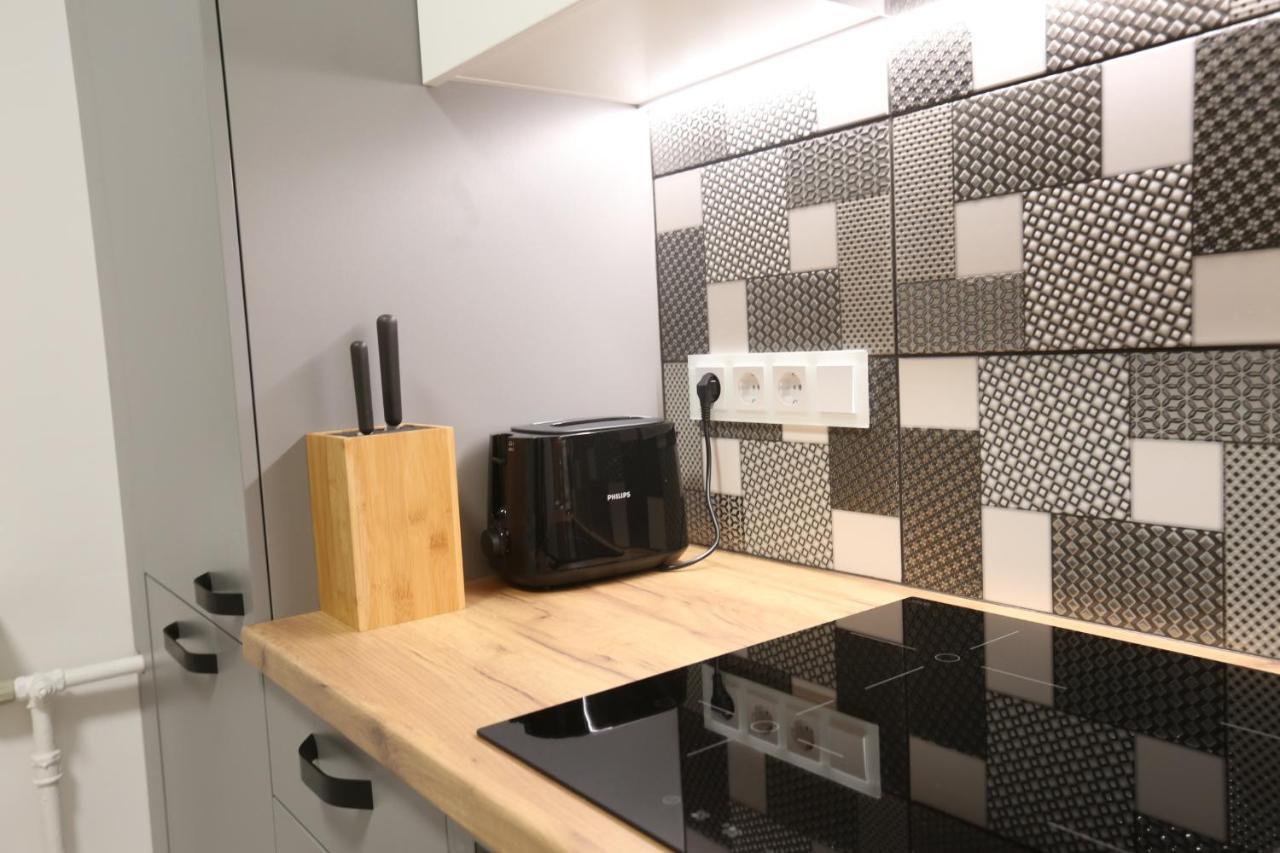 Comfy 2 Room Apartment - Free Parking - 350Mbps Wifi - Netflix Kaunas Exterior foto