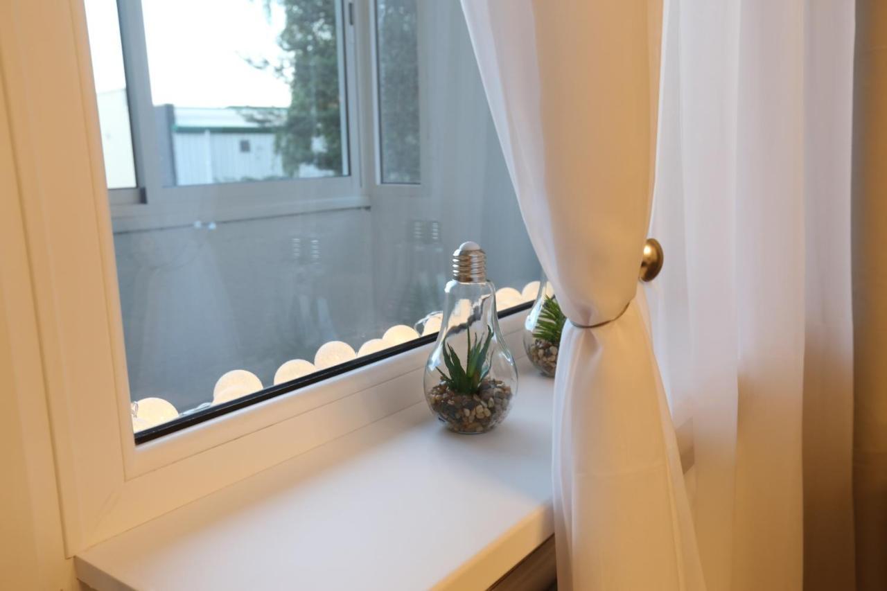 Comfy 2 Room Apartment - Free Parking - 350Mbps Wifi - Netflix Kaunas Exterior foto